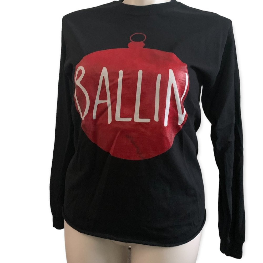 Men's Ballin' | Black & Red Ugly Christmas Sweater Long-Sleeve T-Shirt | Sz M